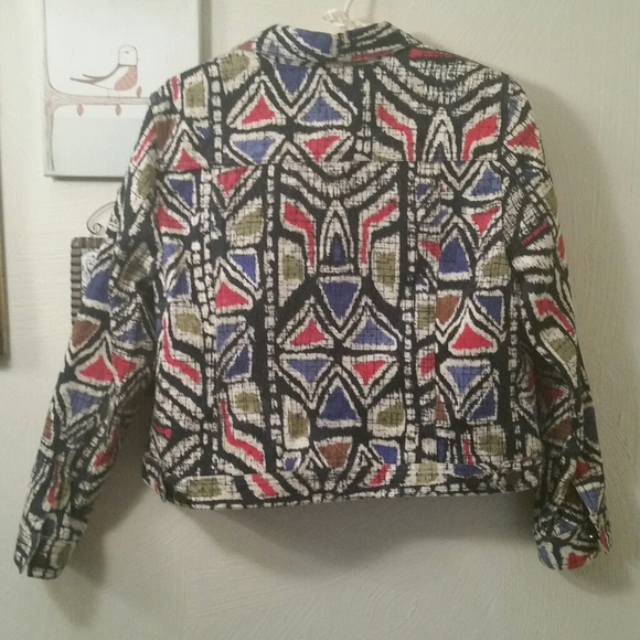 Unique patterned Jacket, 12P - Picture 2 of 2